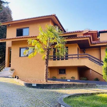 Villas Do Monte Guimaraes Exterior photo